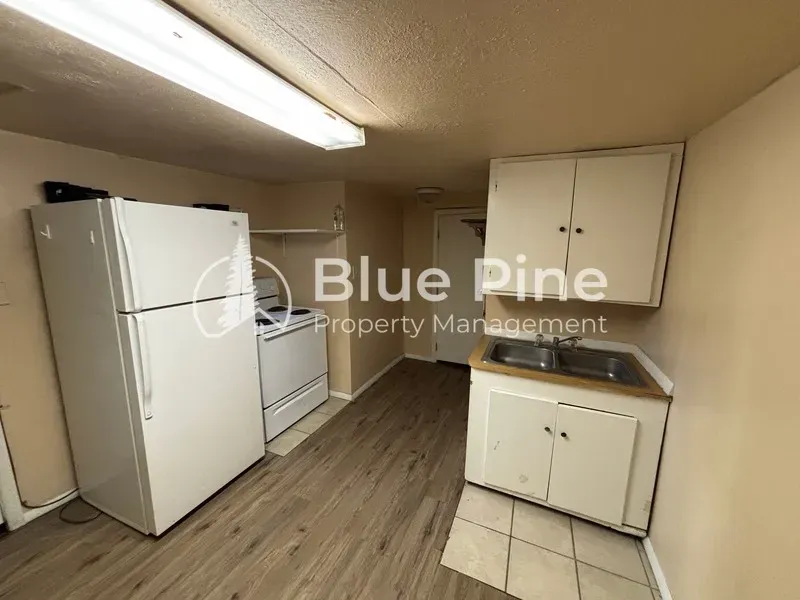 3 Bed 1 Bath Contemporary High-Rise Condo in Idaho Falls, ID - 3
