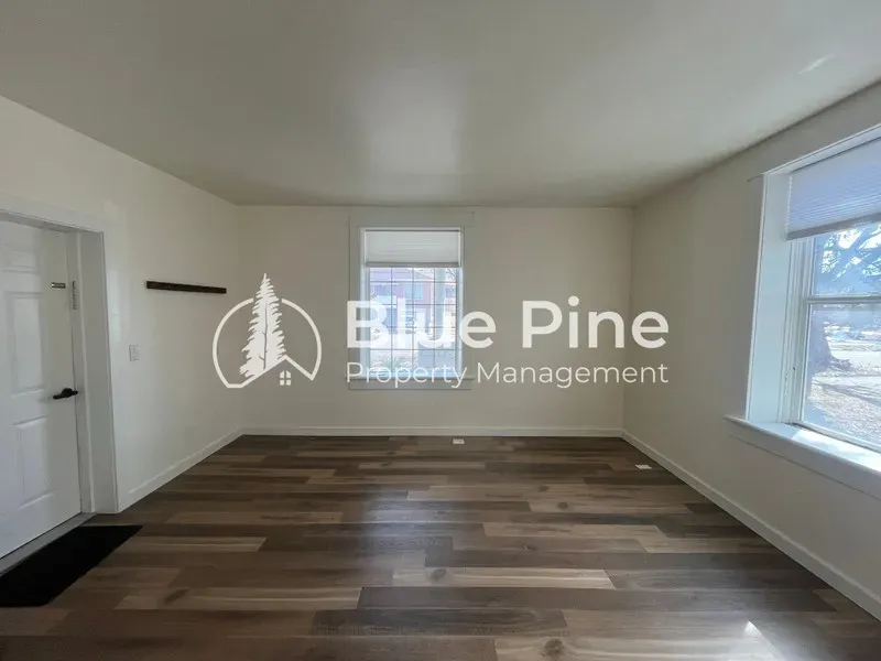 3 Bed 1 Bath Contemporary High-Rise Condo in Idaho Falls, ID - 4