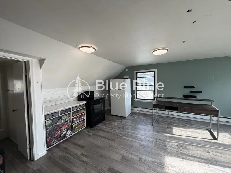 3 Bed 1 Bath Contemporary High-Rise Condo in Idaho Falls, ID - 2