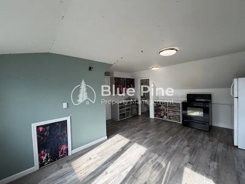 3 Bed 1 Bath Contemporary High-Rise Condo in Idaho Falls, ID - 3