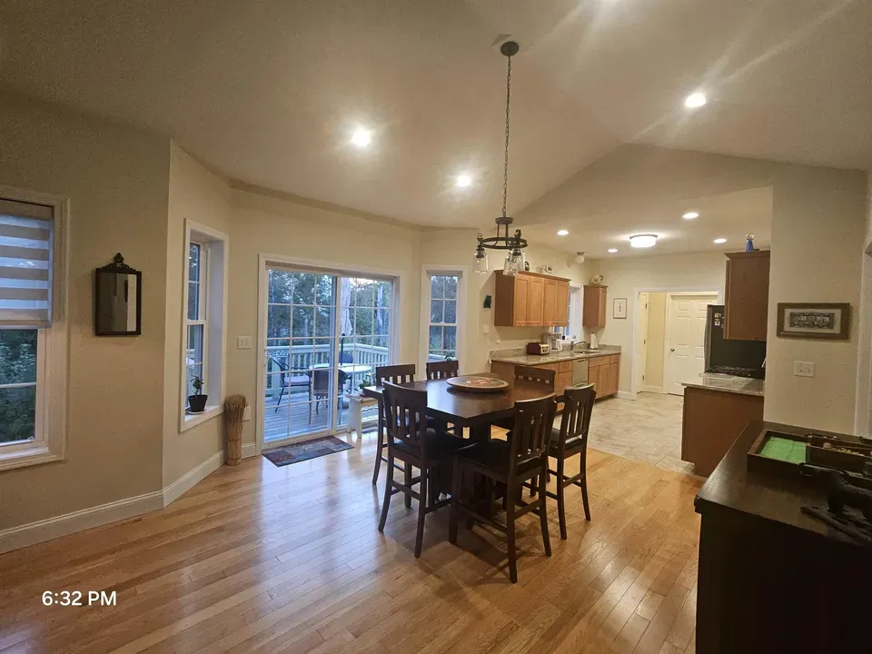 3 Bed 1 Bath Contemporary High-Rise Condo in Manchester, NH - 5