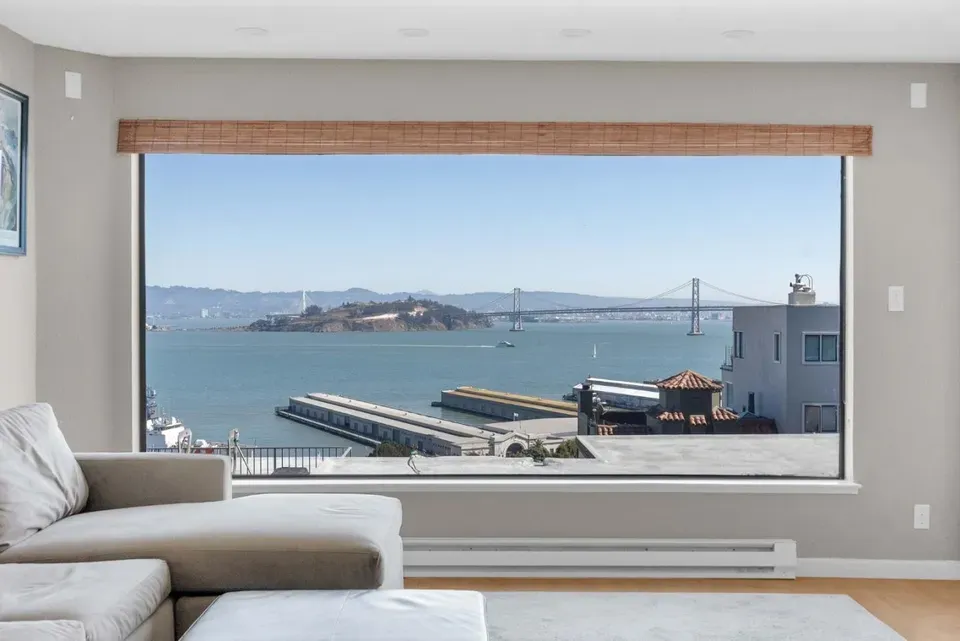 3 Bed 1 Bath Contemporary High-Rise Condo in San Francisco, CA - 3