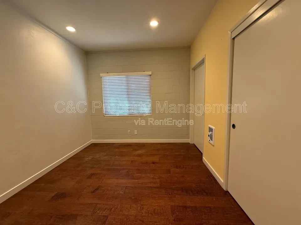 3 Bed 1 Bath Contemporary High-Rise Condo in Santa Cruz, CA - 2