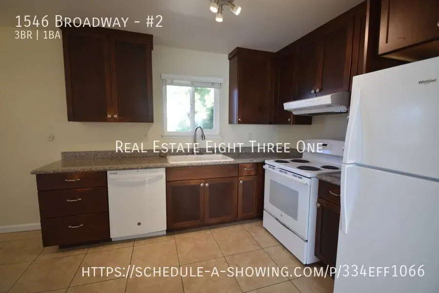 3 Bed 1 Bath Contemporary High-Rise Condo in Santa Cruz, CA - 5