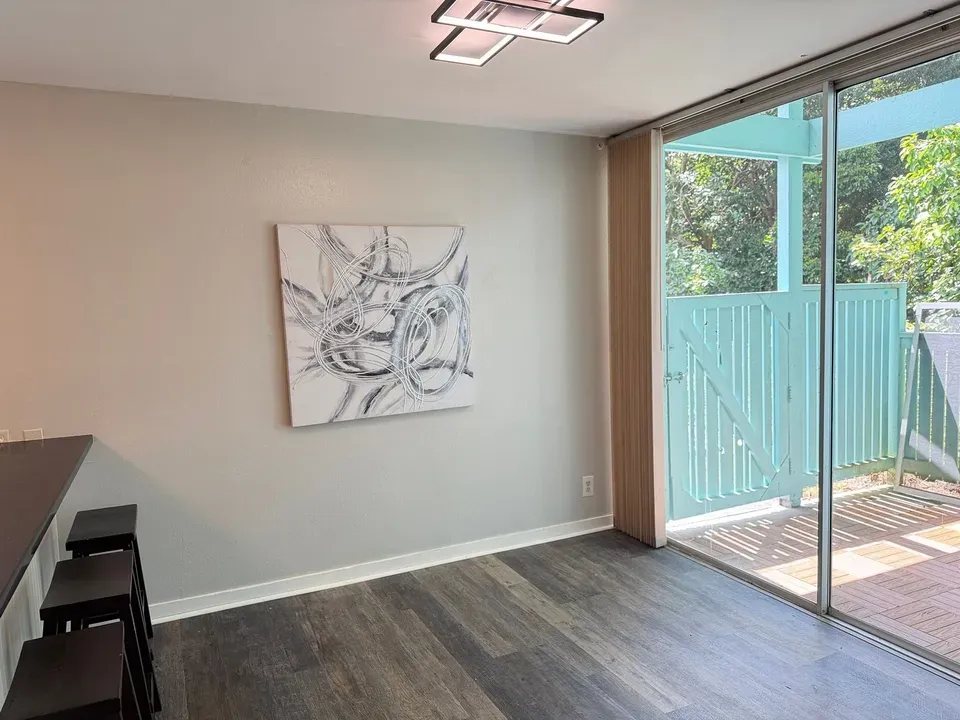 3 Bed 1 Bath Contemporary Multi-Level Townhome in Hilo, HI - 4