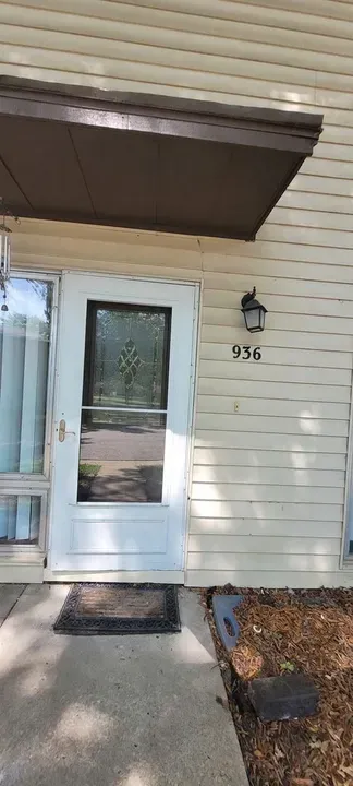 3 Bed 1 Bath Contemporary Multi-Level Townhome in Kansas City, KS - 3