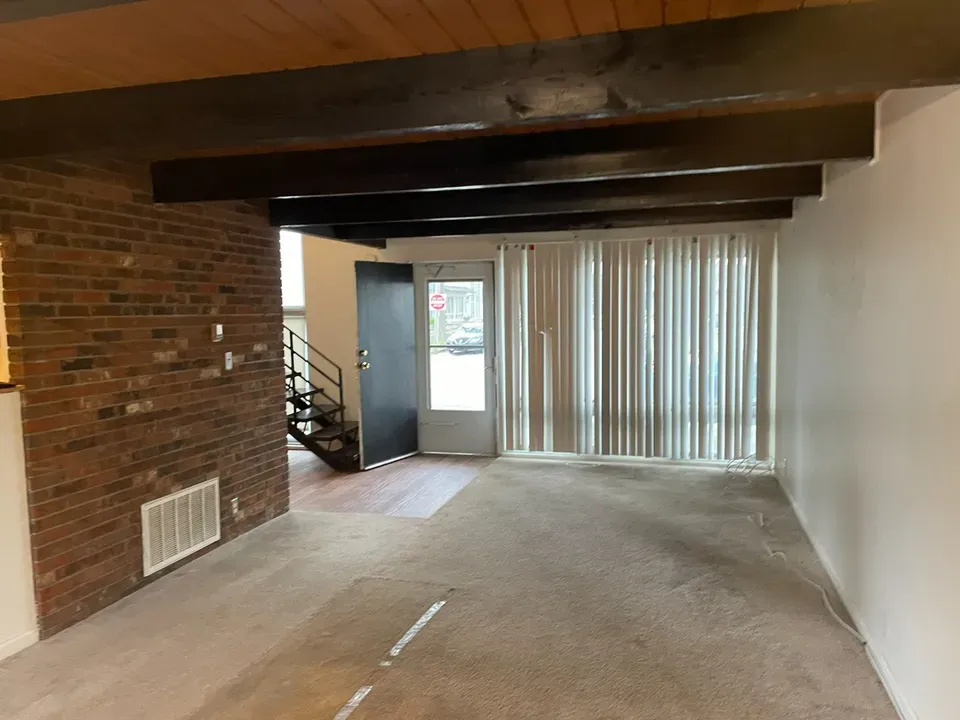 3 Bed 1 Bath Contemporary Multi-Level Townhome in Kansas City, KS - 4