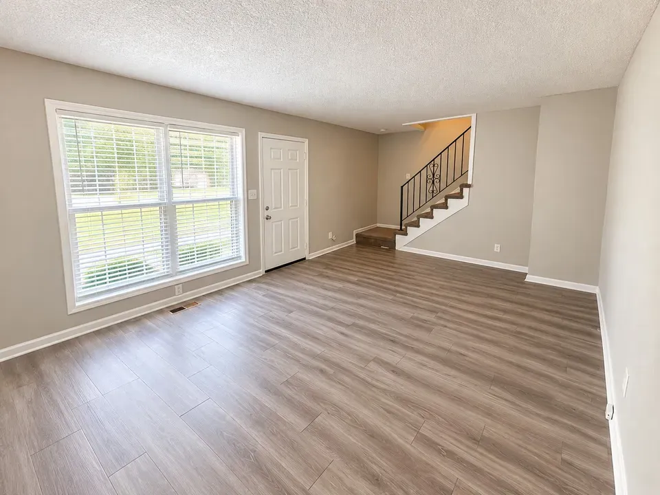 3 Bed 1 Bath Contemporary Multi-Level Townhome in Kansas City, KS - 3