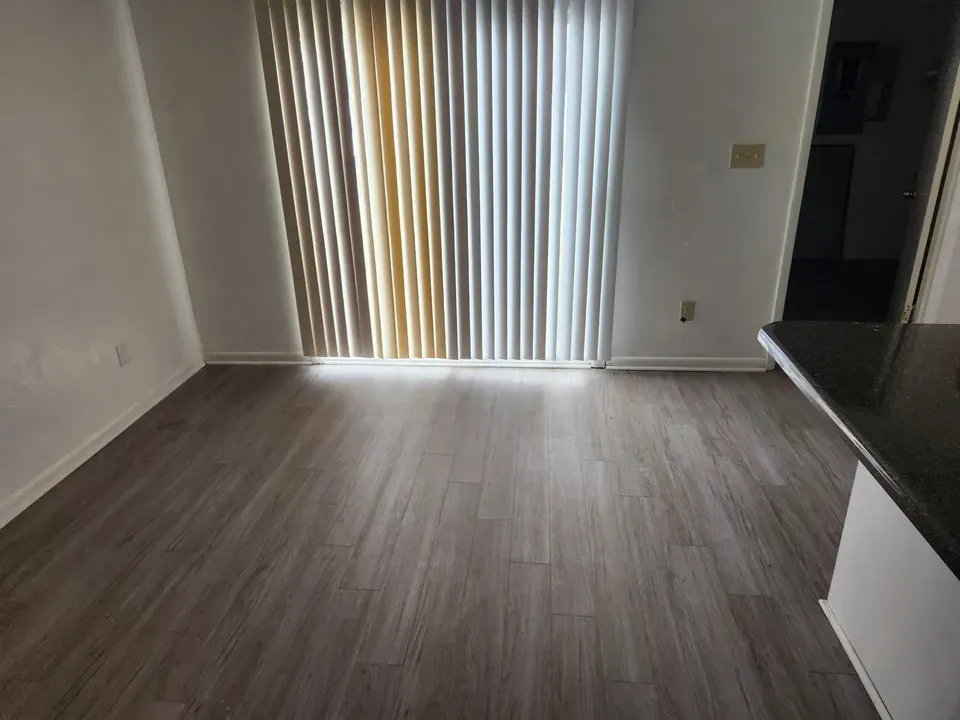 3 Bed 1 Bath Contemporary Multi-Level Townhome in Norfolk, VA