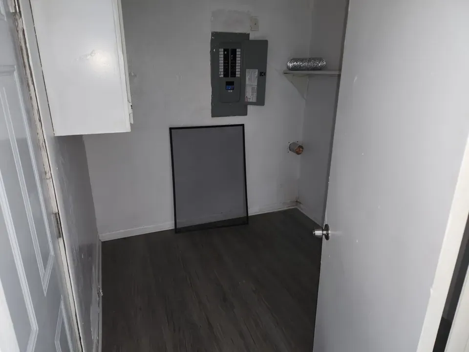 3 Bed 1 Bath Contemporary Multi-Level Townhome in Norfolk, VA - 2
