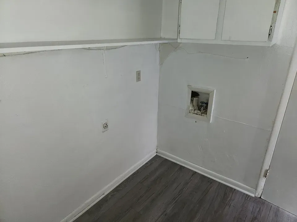 3 Bed 1 Bath Contemporary Multi-Level Townhome in Norfolk, VA - 5