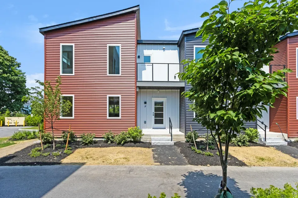 3 Bed 1 Bath Contemporary Multi-Level Townhome in Portland, ME - 1