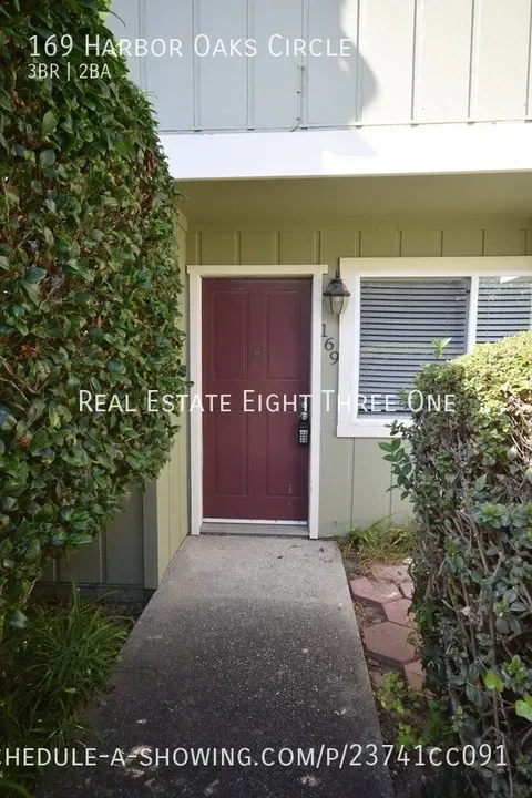 3 Bed 1 Bath Contemporary Multi-Level Townhome in Santa Cruz, CA - 1