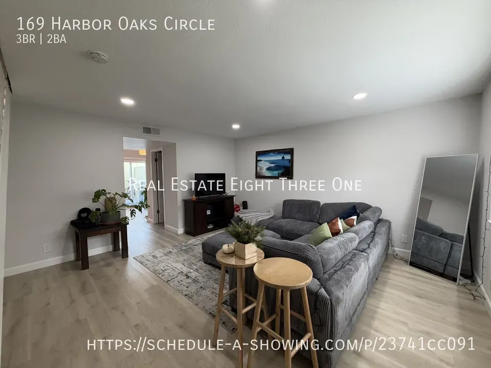 3 Bed 1 Bath Contemporary Multi-Level Townhome in Santa Cruz, CA - 3