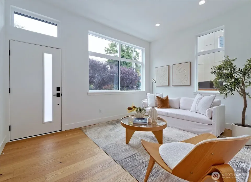 3 Bed 1 Bath Contemporary Multi-Level Townhome in Seattle, WA - 3
