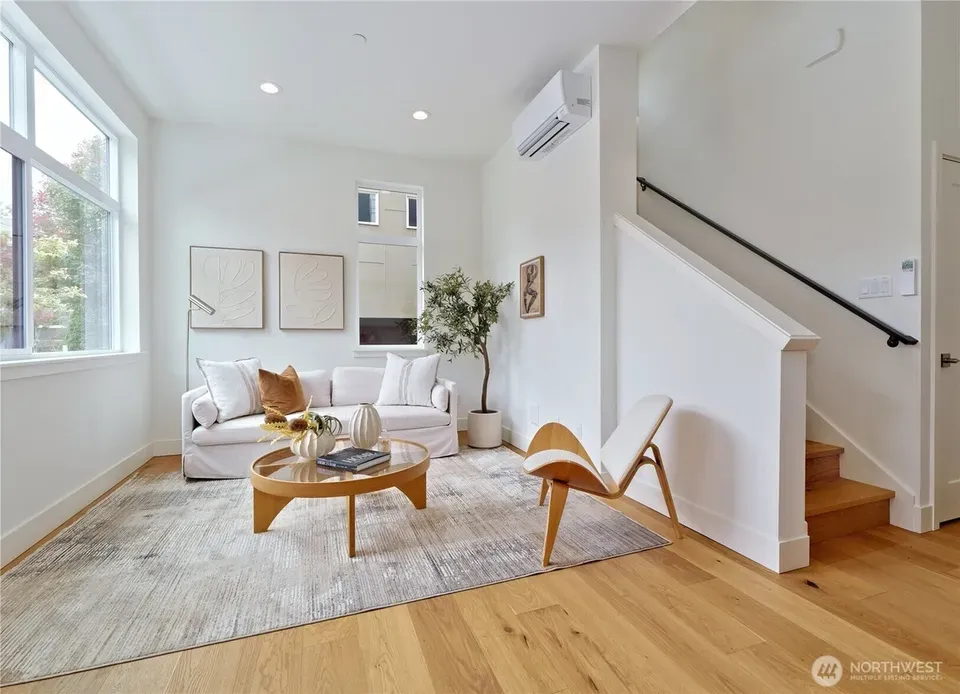 3 Bed 1 Bath Contemporary Multi-Level Townhome in Seattle, WA - 5