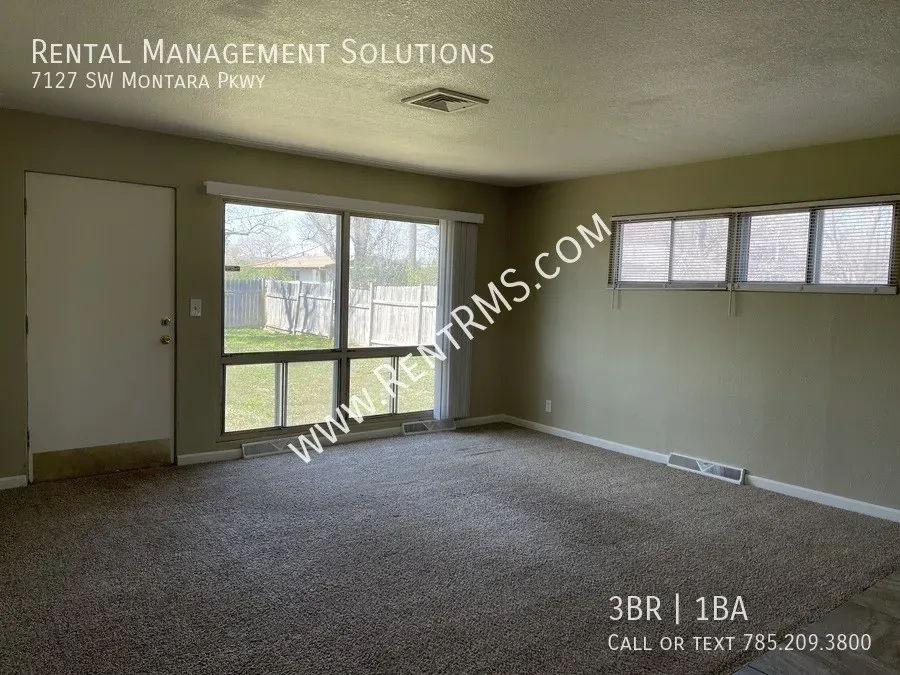 3 Bed 1 Bath Contemporary Multi-Level Townhome in Topeka, KS - 2