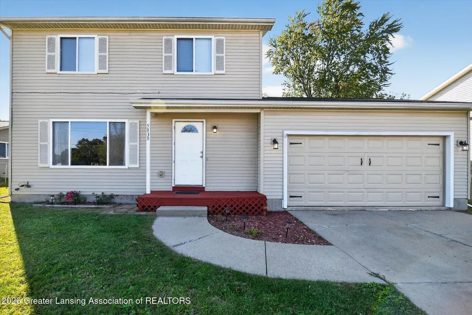 3 Bed 1 Bath Established Contemporary Home in Lansing, MI - 5
