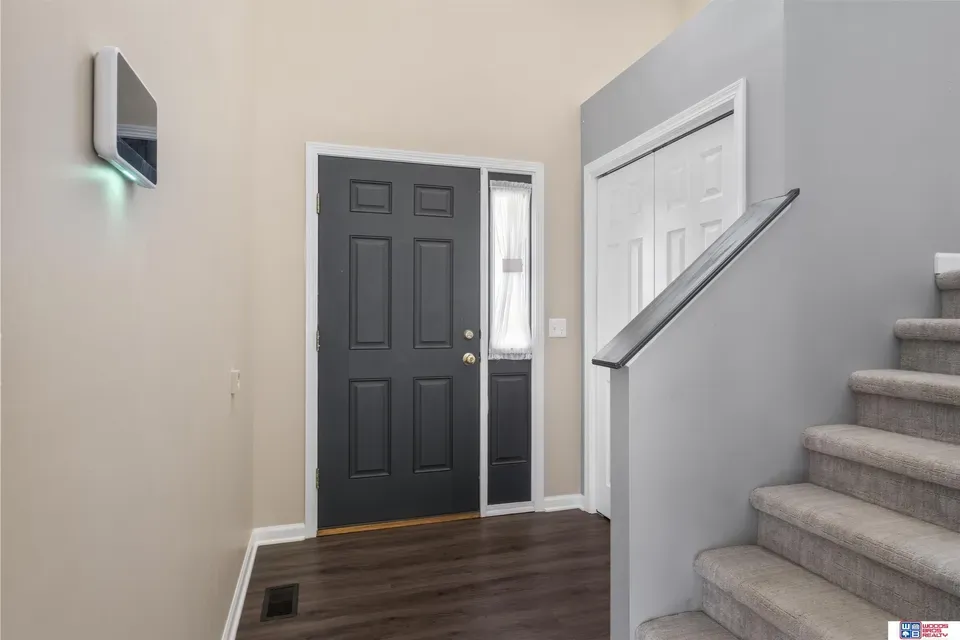 3 Bed 1 Bath Established Contemporary Home in Lincoln, NE - 4