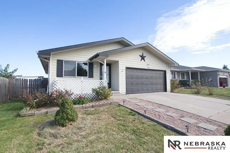 3 Bed 1 Bath Established Contemporary Home in Lincoln, NE - 3