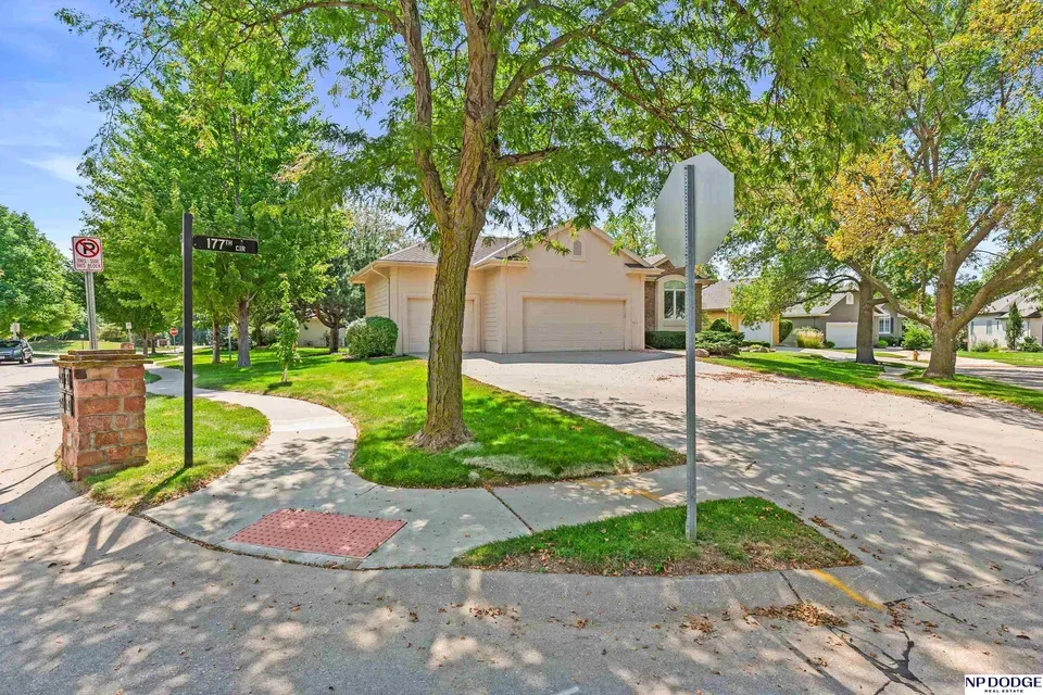 3 Bed 1 Bath Established Contemporary Home in Omaha, NE - 2