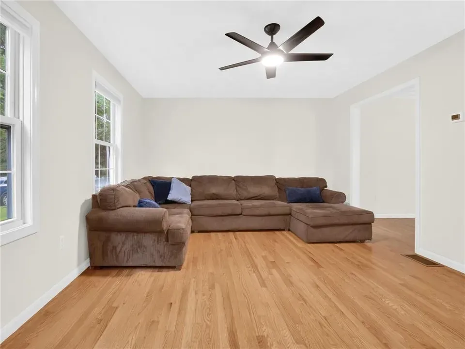 3 Bed 1 Bath Established Contemporary Home in Warwick, RI - 5