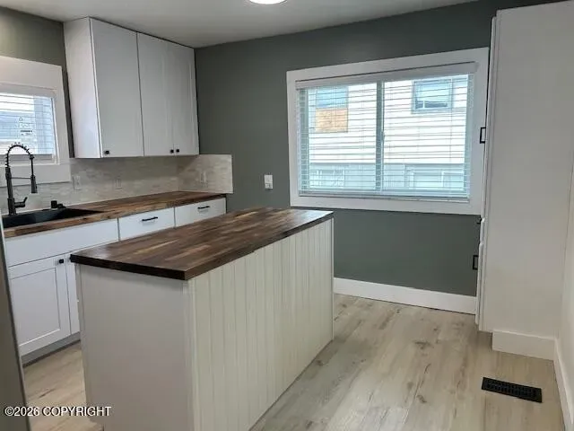 3 Bed 1 Bath Established Mid-Century Residence in Anchorage, AK - 5