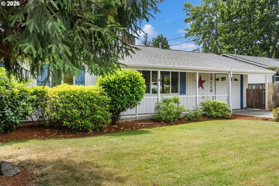 3 Bed 1 Bath Established Mid-Century Residence in Beaverton, OR - 4