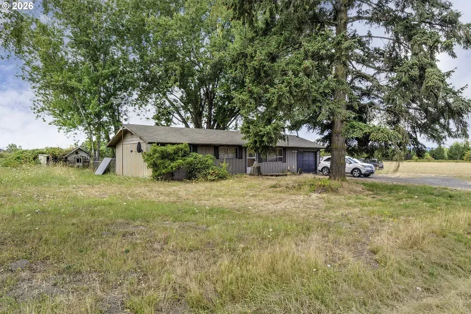 3 Bed 1 Bath Established Mid-Century Residence in Beaverton, OR - 1