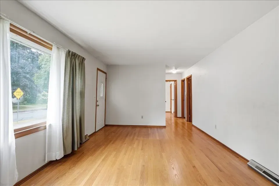 3 Bed 1 Bath Established Mid-Century Residence in Burlington, VT - 4