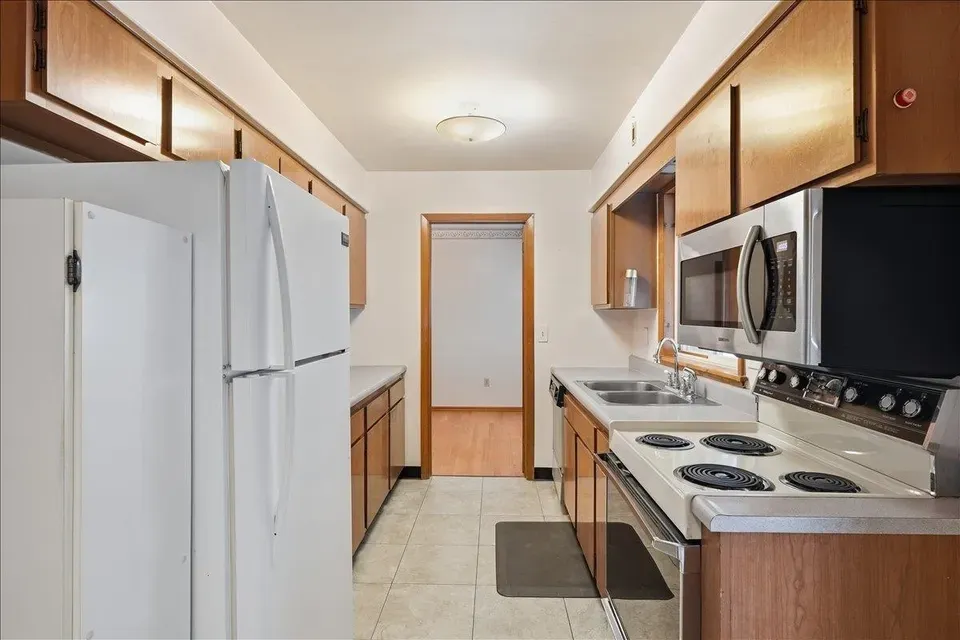 3 Bed 1 Bath Established Mid-Century Residence in Burlington, VT - 5