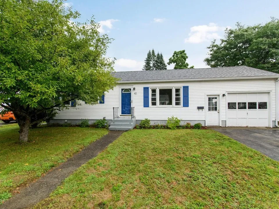 3 Bed 1 Bath Established Mid-Century Residence in Burlington, VT