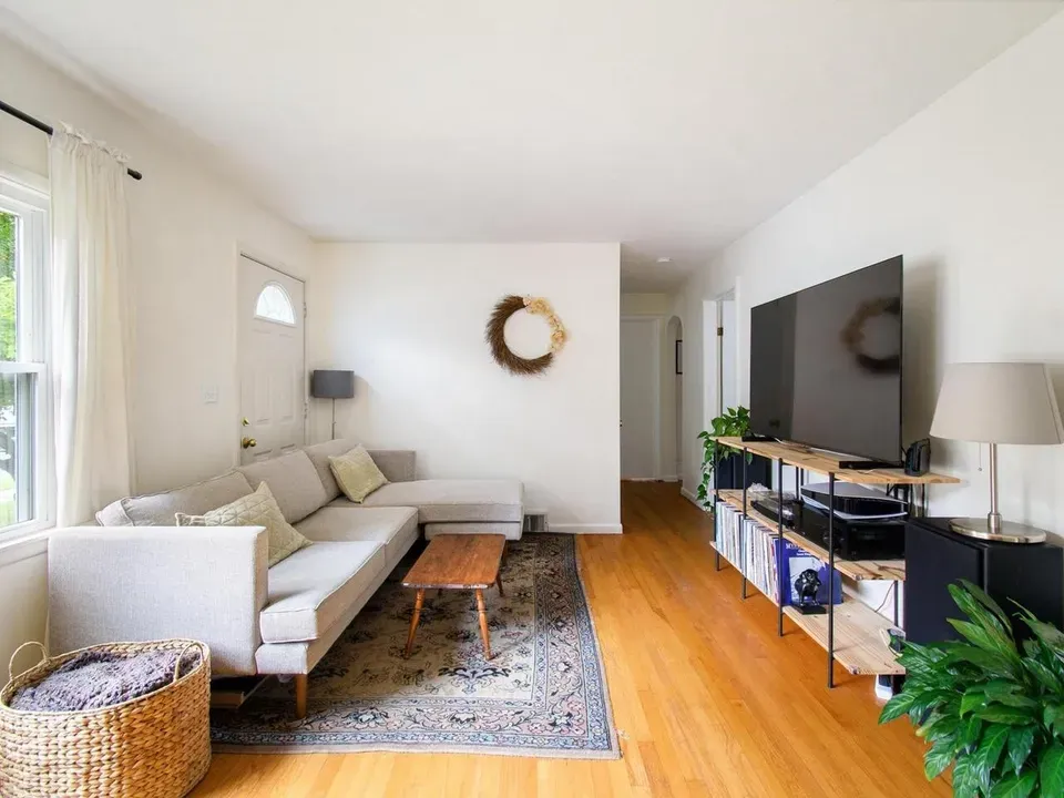 3 Bed 1 Bath Established Mid-Century Residence in Burlington, VT - 2