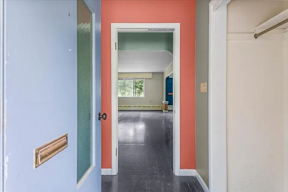 3 Bed 1 Bath Established Mid-Century Residence in Burlington, VT - 3