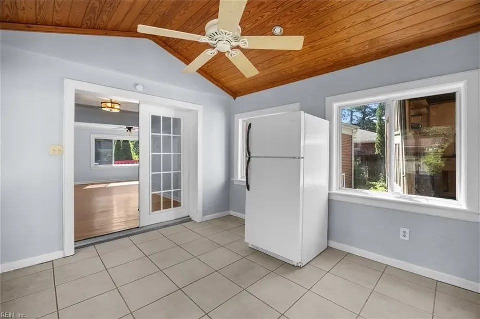 3 Bed 1 Bath Established Mid-Century Residence in Chesapeake, VA - 4