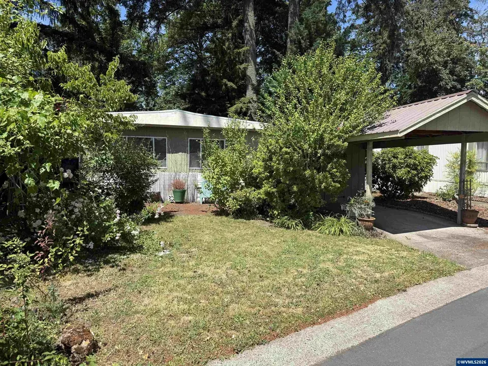 3 Bed 1 Bath Established Mid-Century Residence in Corvallis, OR - 2