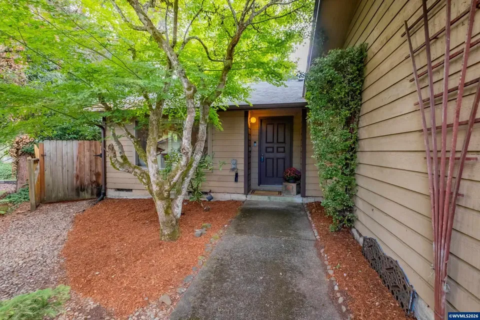 3 Bed 1 Bath Established Mid-Century Residence in Corvallis, OR - 3