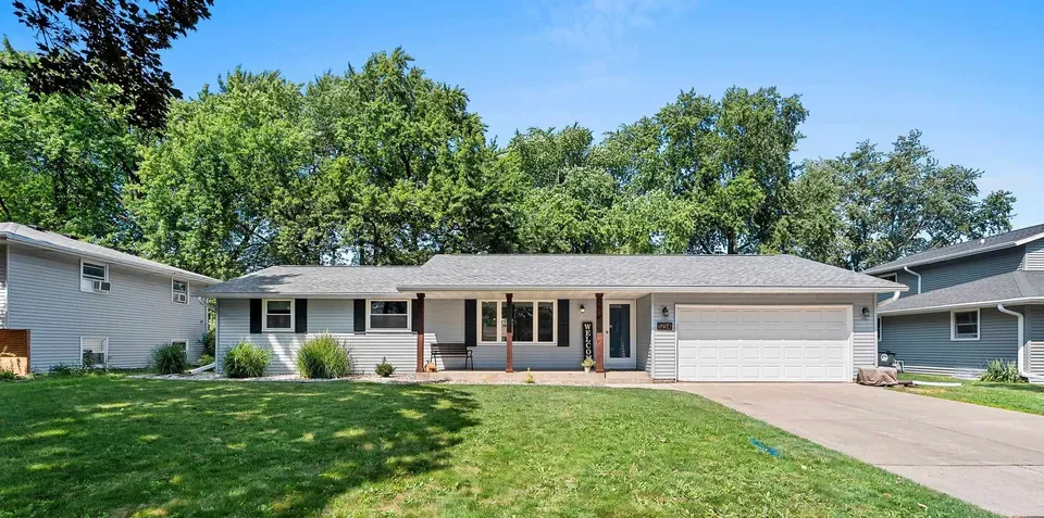 3 Bed 1 Bath Established Mid-Century Residence in Green Bay, WI - 5