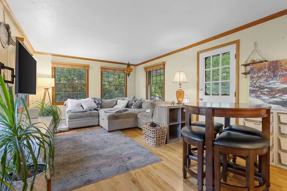 3 Bed 1 Bath Established Mid-Century Residence in Green Bay, WI - 3