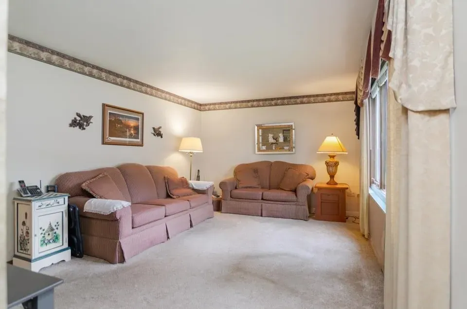 3 Bed 1 Bath Established Mid-Century Residence in Green Bay, WI - 3
