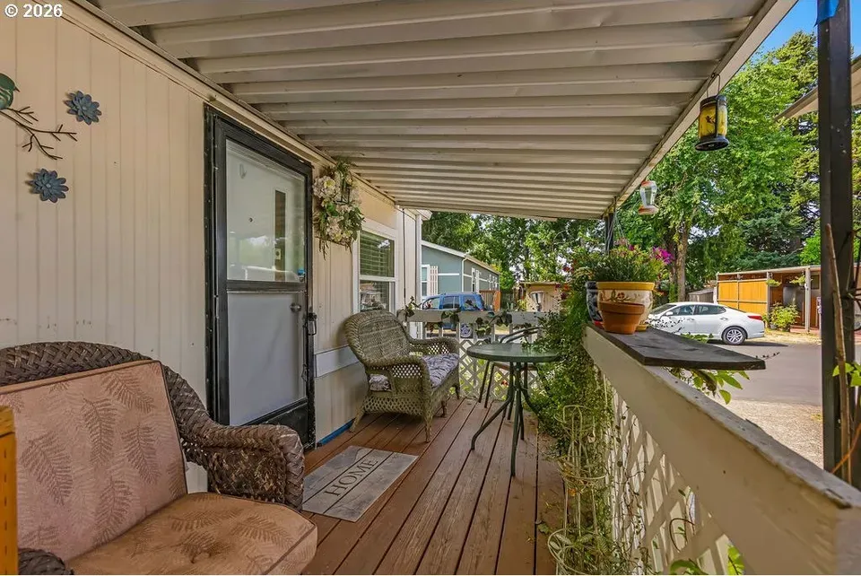 3 Bed 1 Bath Established Mid-Century Residence in Hillsboro, OR - 5