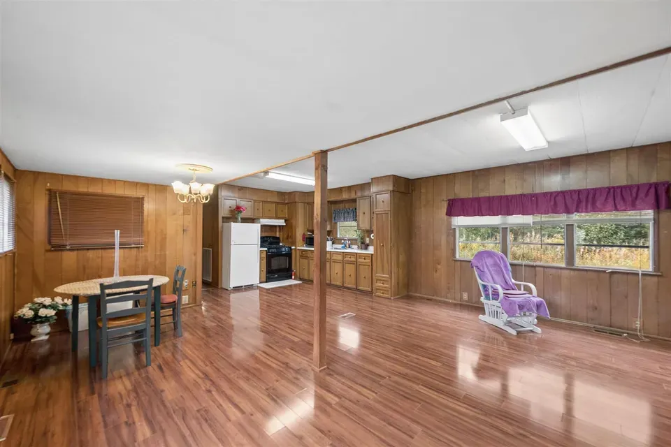 3 Bed 1 Bath Established Mid-Century Residence in Juneau, AK - 5