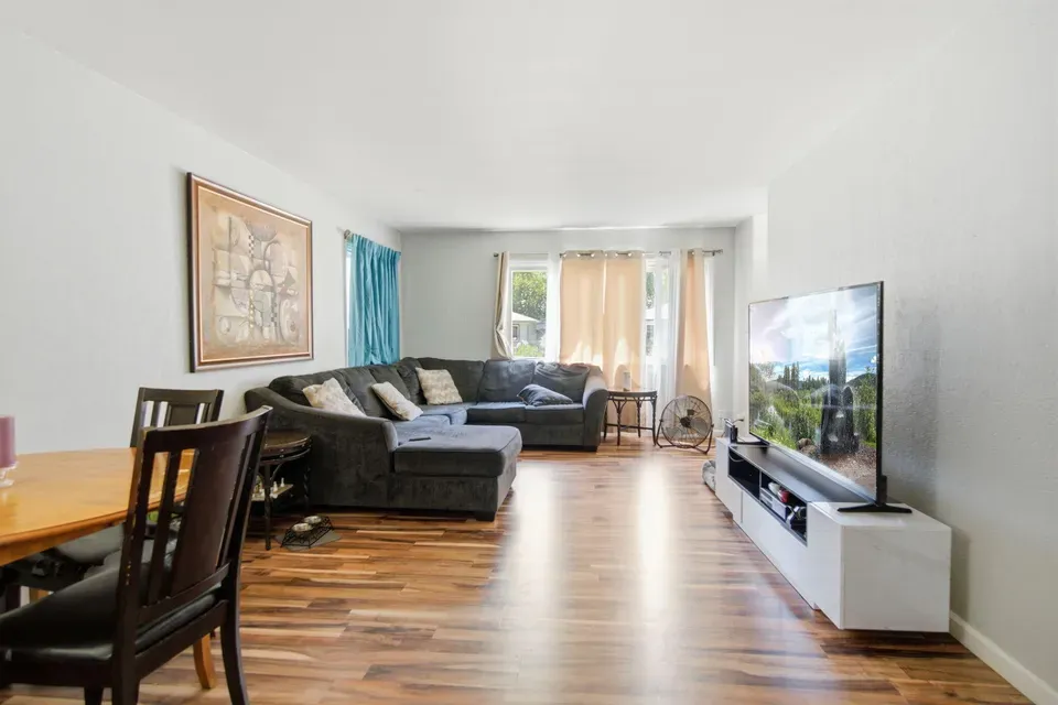 3 Bed 1 Bath Established Mid-Century Residence in Kenosha, WI - 3