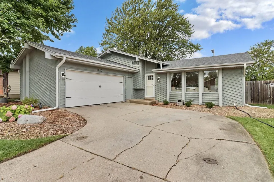 3 Bed 1 Bath Established Mid-Century Residence in Kenosha, WI