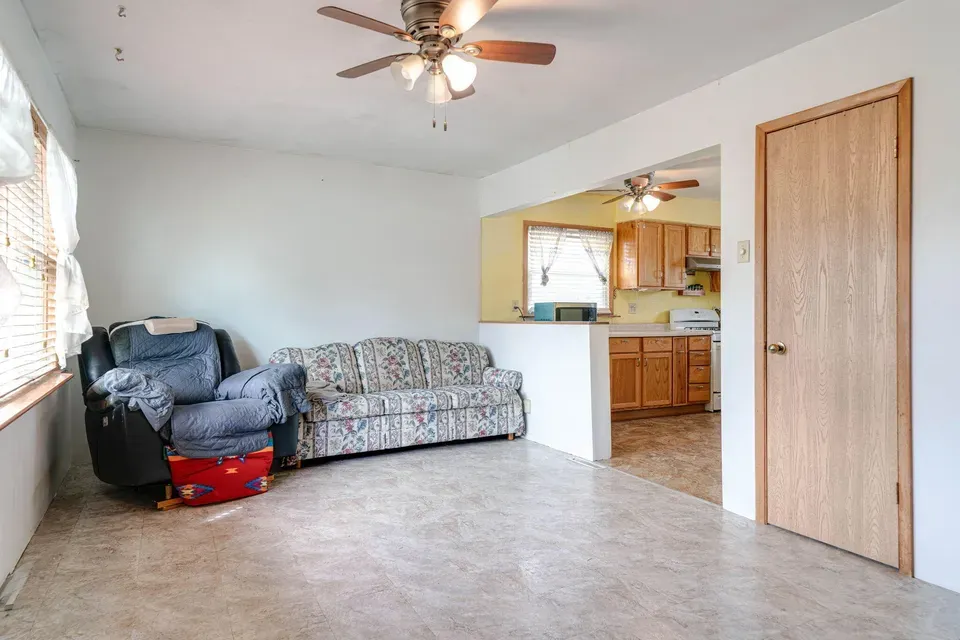 3 Bed 1 Bath Established Mid-Century Residence in Kenosha, WI - 3