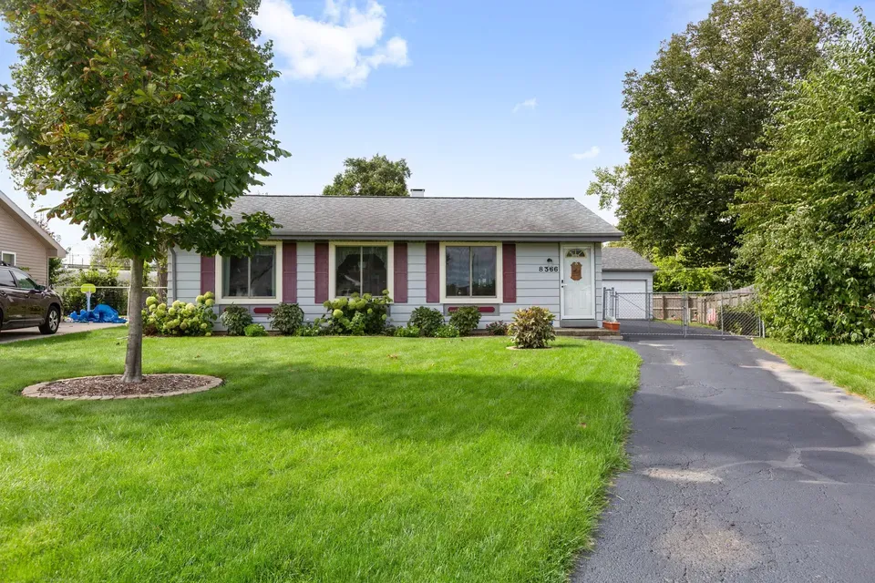 3 Bed 1 Bath Established Mid-Century Residence in Kenosha, WI - 1