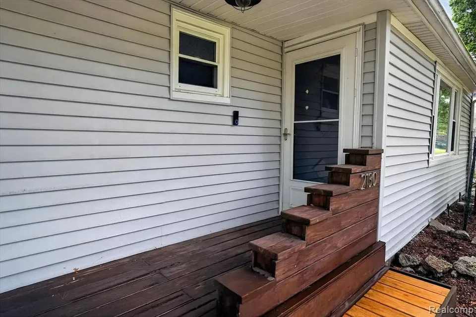 3 Bed 1 Bath Established Mid-Century Residence in Lansing, MI - 2