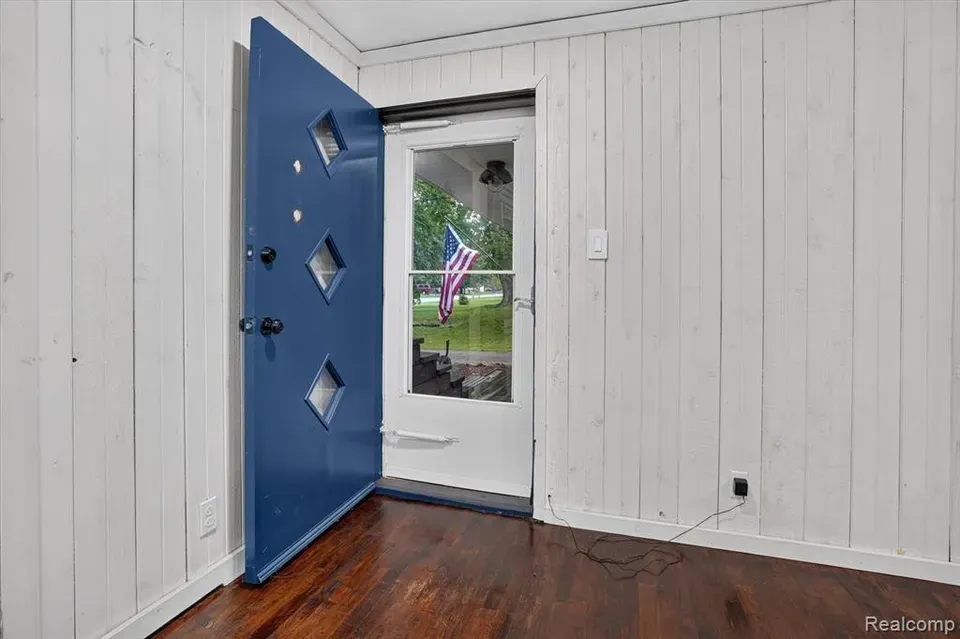 3 Bed 1 Bath Established Mid-Century Residence in Lansing, MI - 3