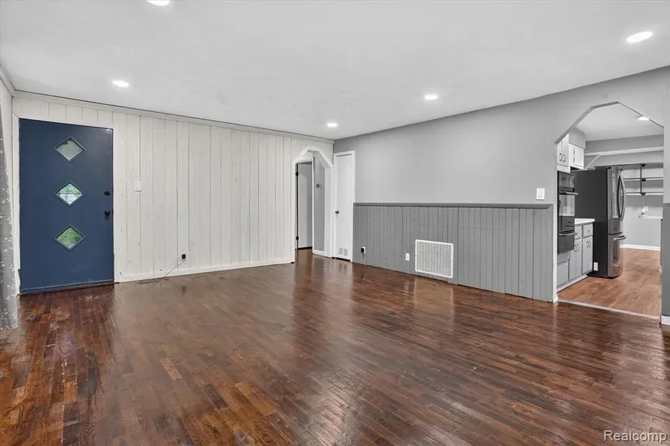 3 Bed 1 Bath Established Mid-Century Residence in Lansing, MI - 5