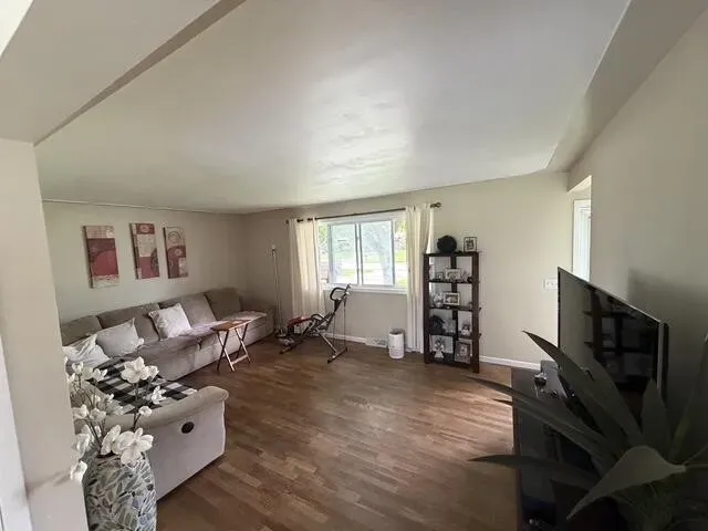 3 Bed 1 Bath Established Mid-Century Residence in Lansing, MI - 2